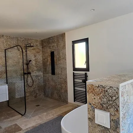 Le Clos De L'ouveze *